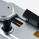 日產固態電池突破:續航翻倍、30分鐘快充,挑戰中國電池霸主地位