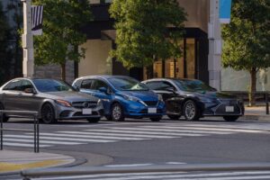 進口車來勢洶洶、關稅成關鍵變數　2026年恐成國產車最大考驗