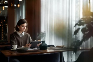 哈佛研究揭示「聰明用錢」關鍵：金錢配置方式左右幸福感與人生掌控力