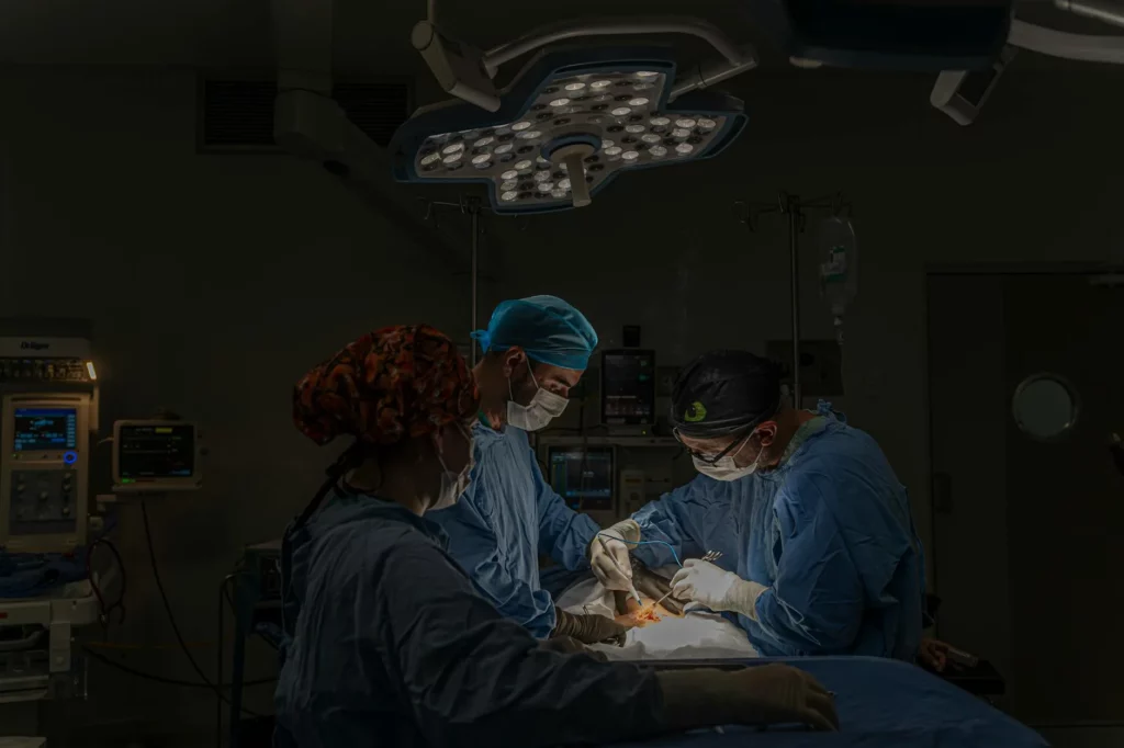 新北清六食堂食物中毒擴大至44人 3分店全面暫停營業