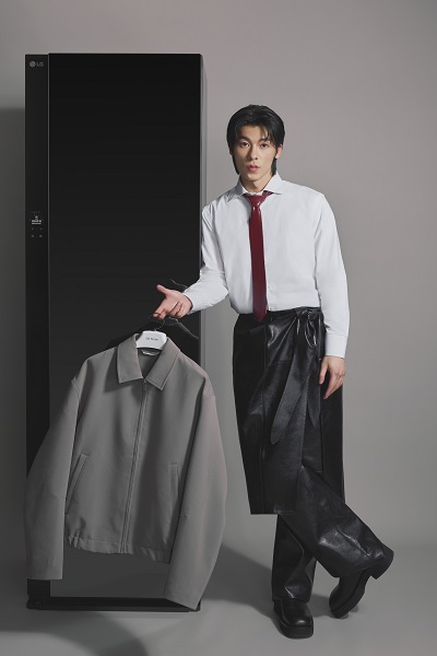 LG Styler接招雨天濕衣與換季難題。(圖/台灣樂金電器提供)
