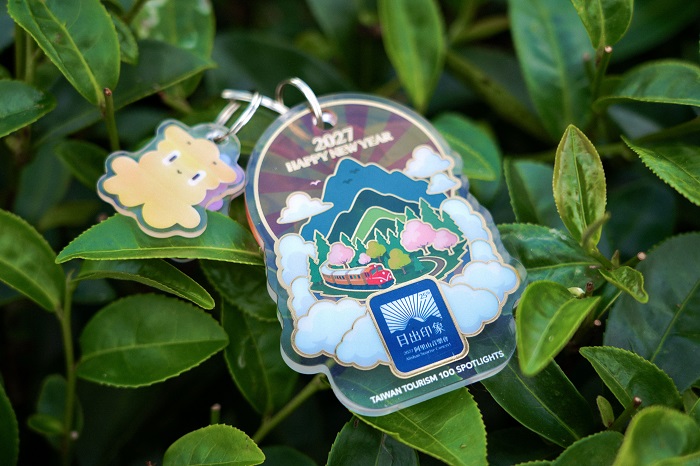 報名指定追日遊程的旅客，還可獲得專屬曙光路線贈品。圖/嘉義縣政府提供